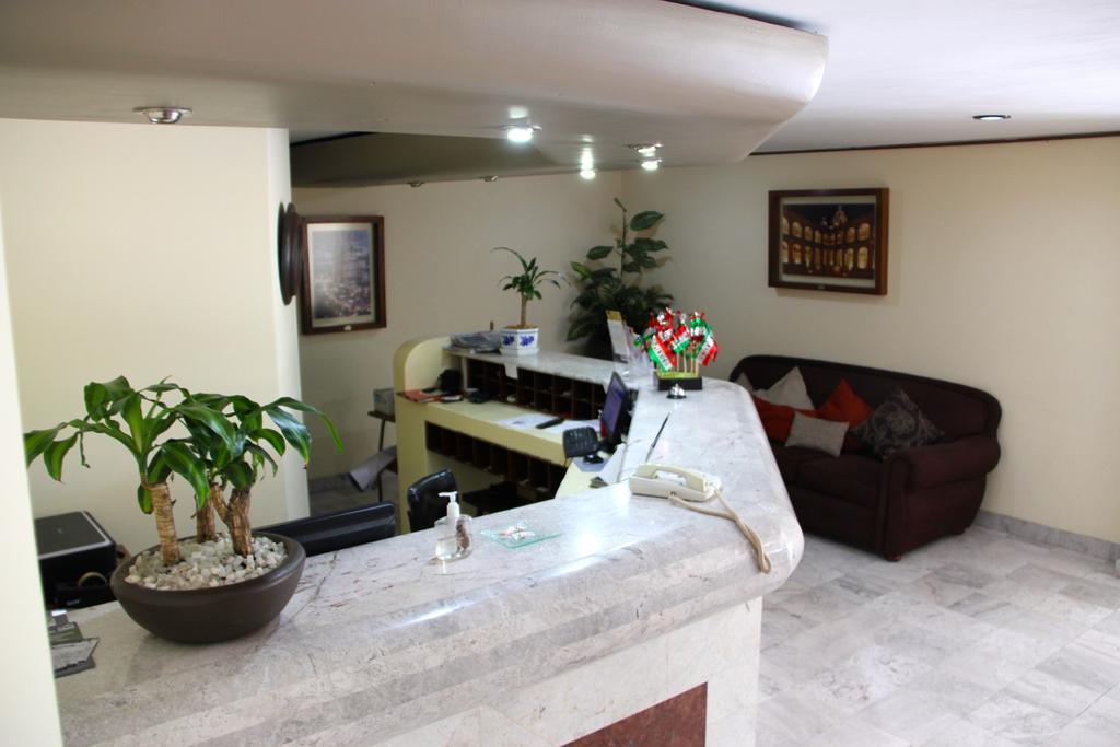 Hotel Tehuacan Plaza Kültér fotó