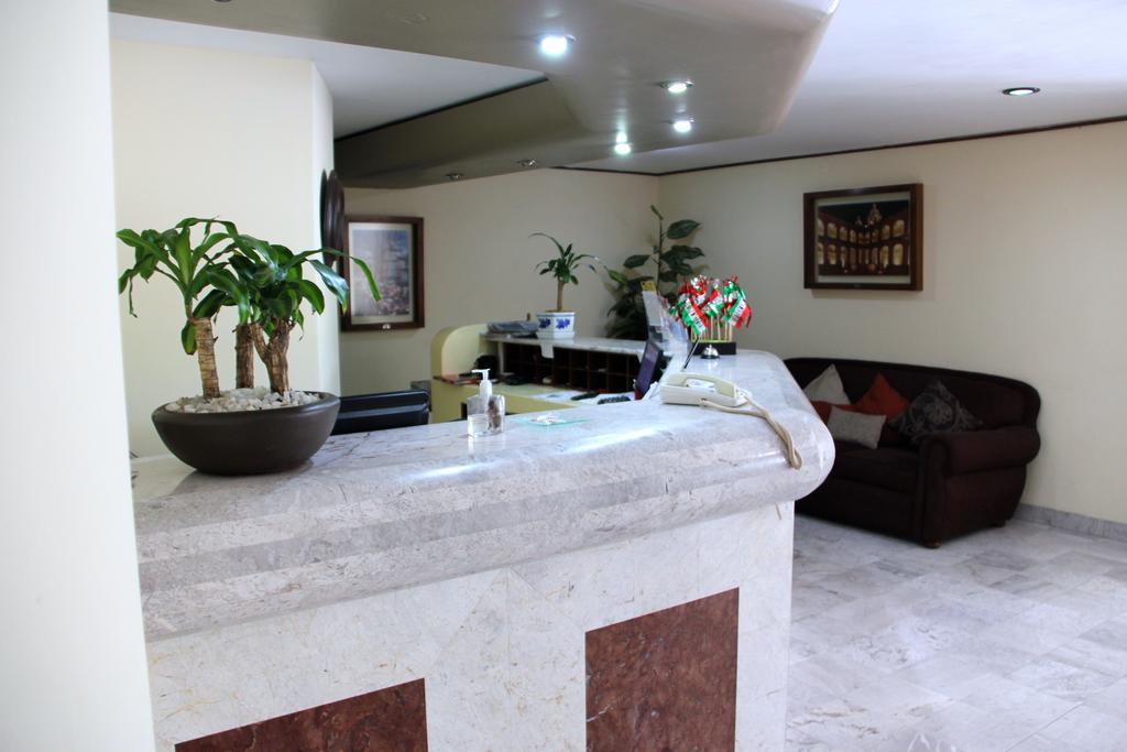 Hotel Tehuacan Plaza Kültér fotó
