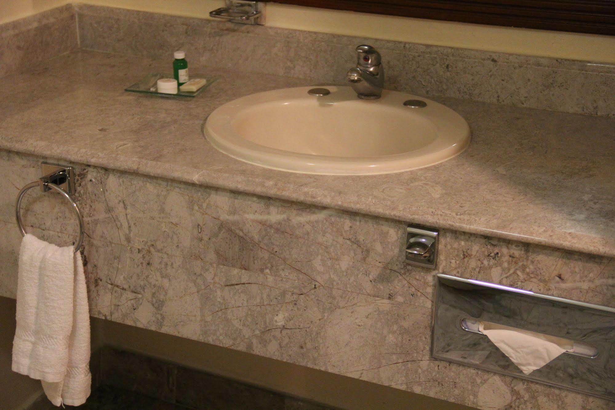 Hotel Tehuacan Plaza Kültér fotó
